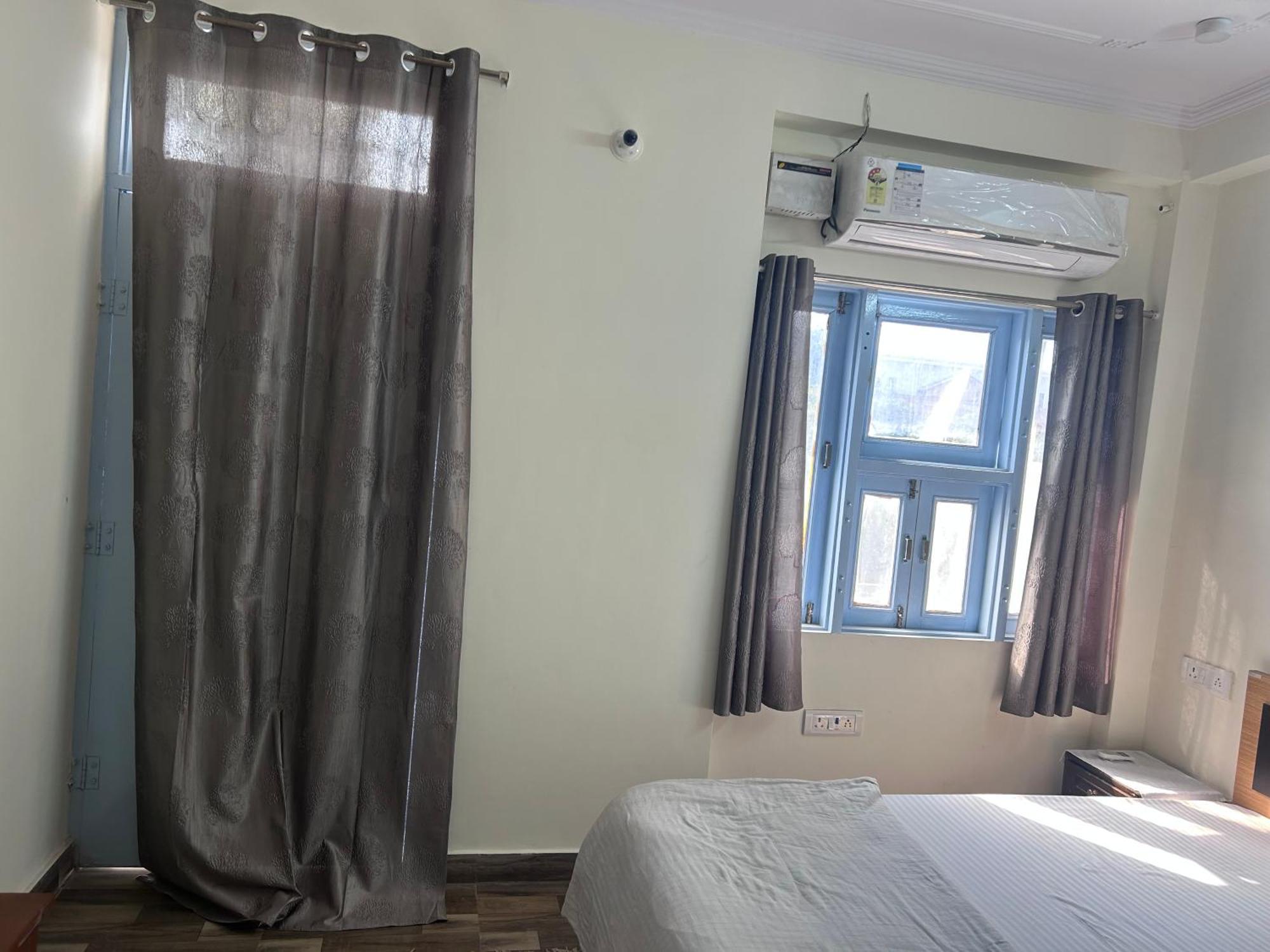 Golden Peacock Heritage Home Stay Jaipur Eksteriør billede